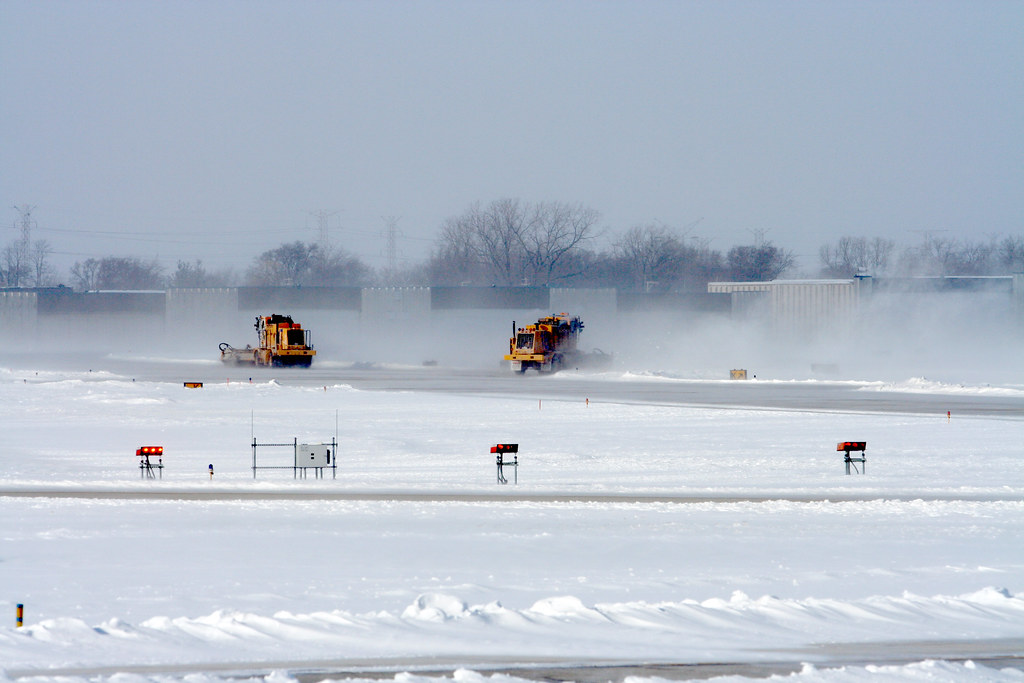 Chicago Executive Airport Snow Removal Sweepers on Runway … Flickr