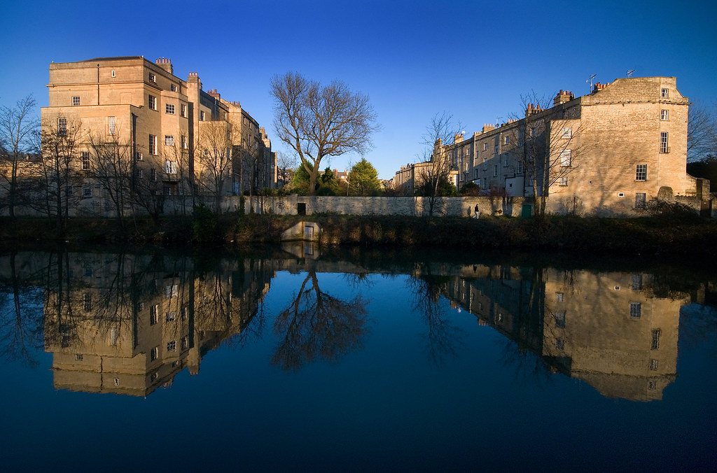 Norfork, Bath Norfolk Crescent and Norfolk Buildings refle… Flickr