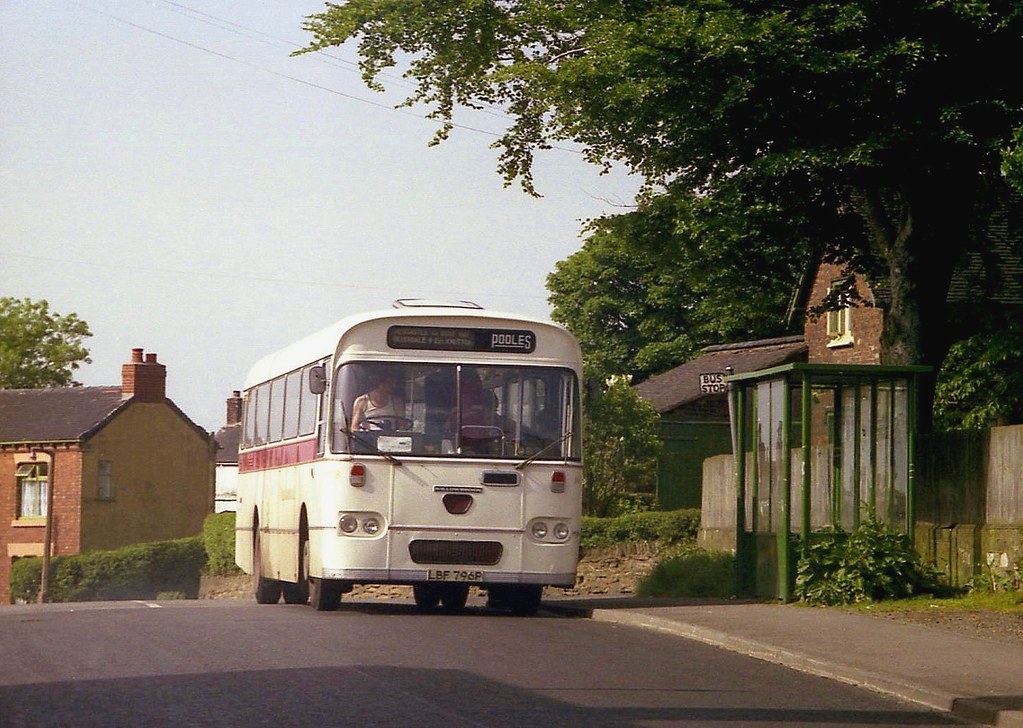 Poole's of Alsagers Bank, Leopard / Willowbrook In the fin… Flickr