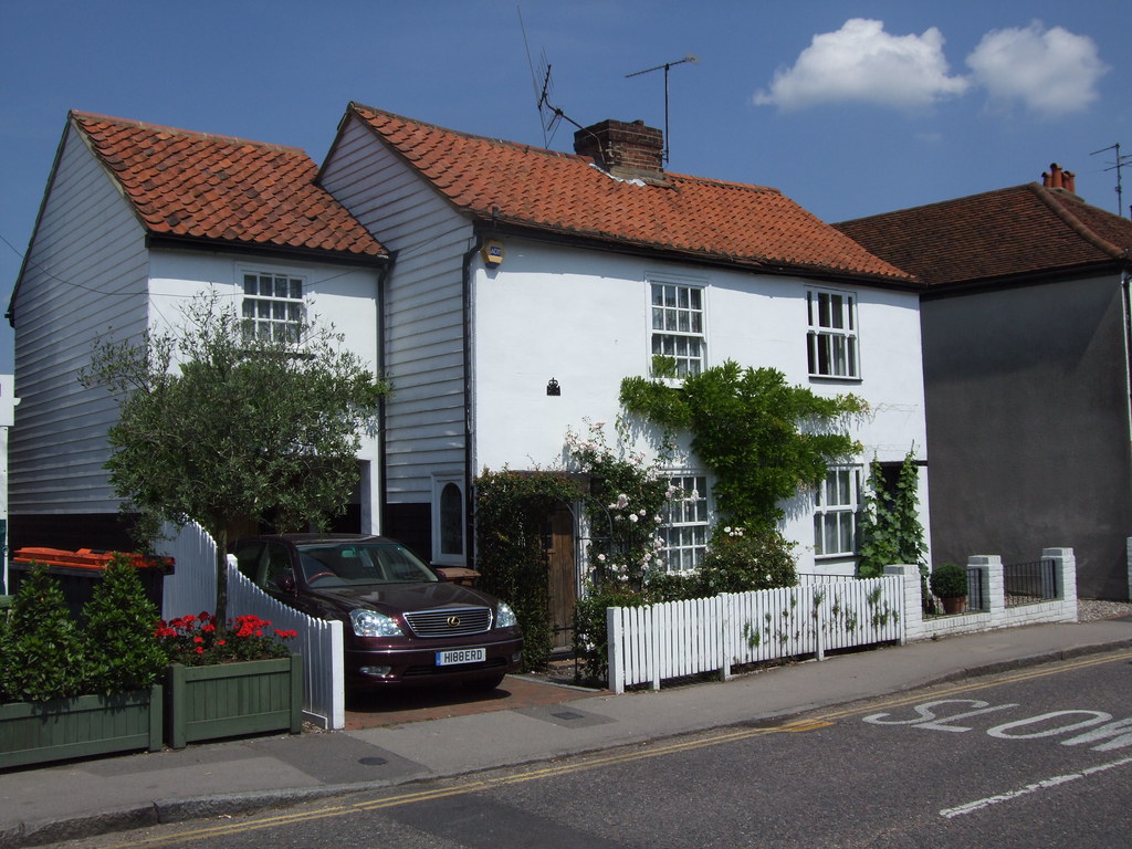 Writtle and the Green. Some of the houses and old building… Flickr