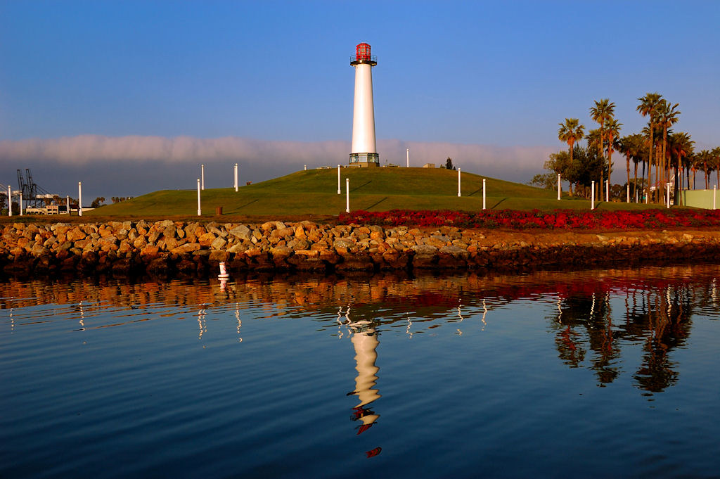 Long Beach Lighthouse, California, USA Lighthouse in the p… Flickr