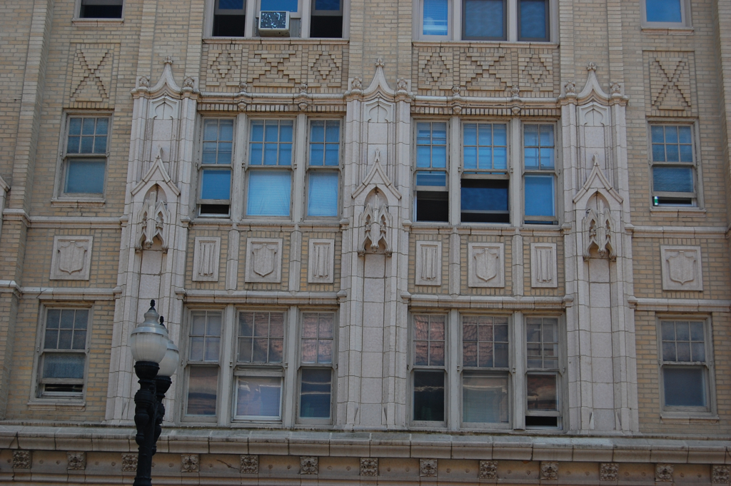 Bryn Mawr Gothic details in white terra cotta, Bryn Mawr a… Flickr
