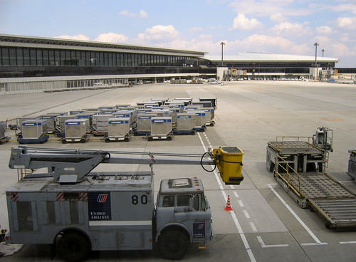 NRT Tarmack & Truck A shot of the large tarmack at Narita… Flickr