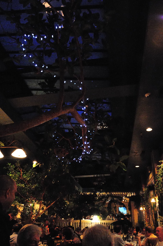 JHS_3410 Kettle of Fish interior; our restaurant of choice… Flickr