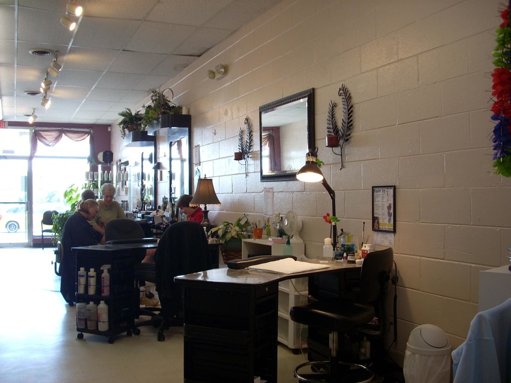 Headz Up interior The interior of the Headz Up barber shop… Flickr