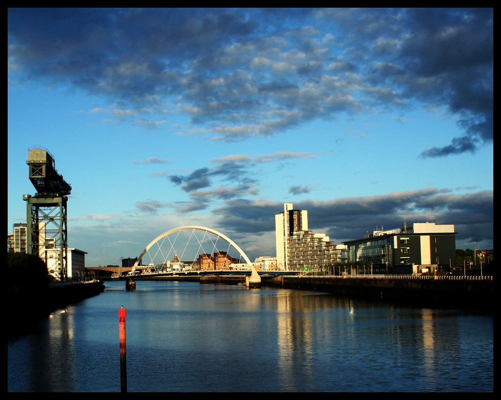 Clyde Crane and Glasgow Bridge Camera Used Canon 350D Len… Flickr