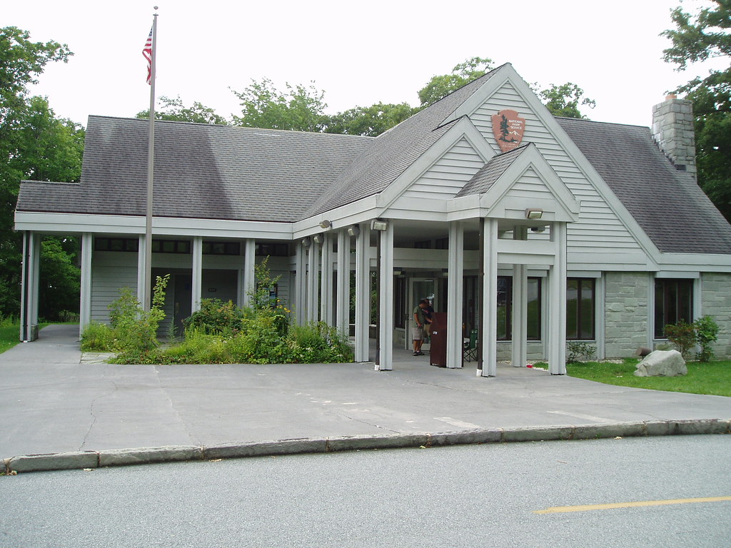Linville Cove Viaduct Visitor's Center (Day 9) Along the B… Flickr