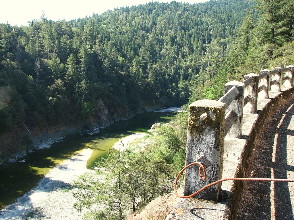 View of the Eel River from The Slab, Old US Hwy 101 Flickr