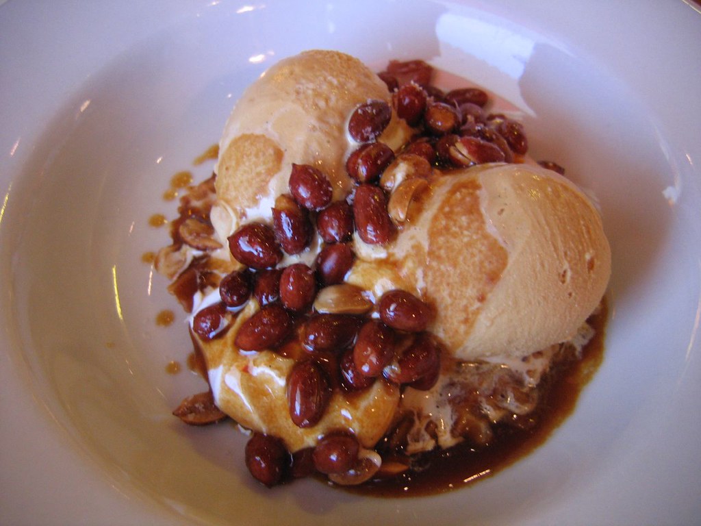 Caramel copetta with marshmallow sauce & Spanish salted p… Flickr