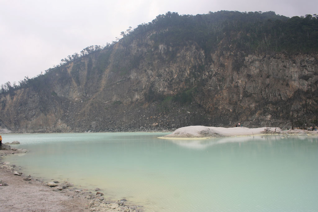 Kawah Putih (6) Location Ciwidey, Bandung, West Java, Ind… Flickr