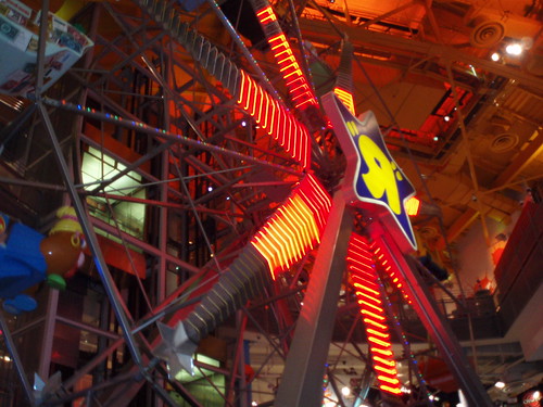 The indoor Ferris Wheel at Toys R Us Times Square
