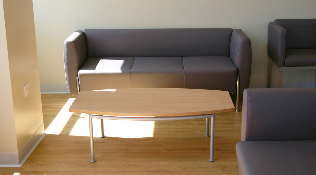 27 Waiting Area with Edge Seating Edge Sofa with QT4M Ta… Flickr