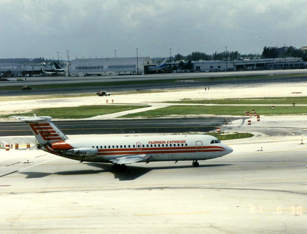 FLORIDA EXPRESS BAC111201AC N106EX(cn13) Miami Internati… Flickr