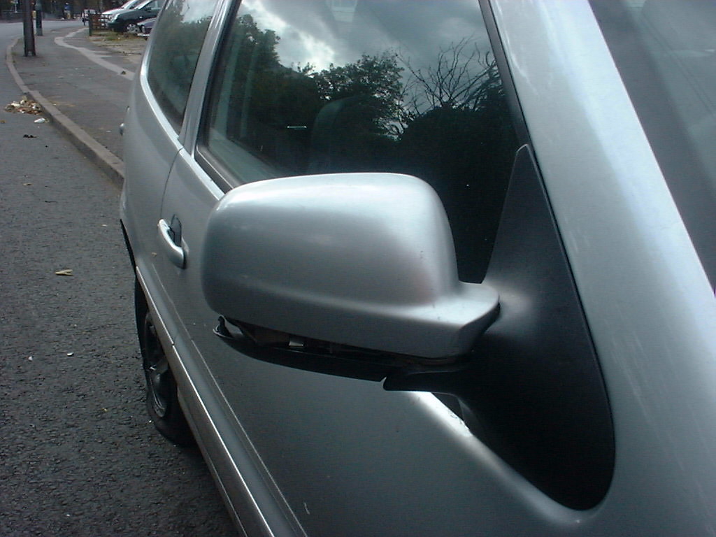 victim 1 os mirror damage closeup 21st September 1999 … Flickr