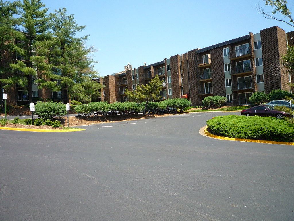 NVM Resurfacing(?) EOS 21 Apts., Alexandria Bimmer Love Flickr