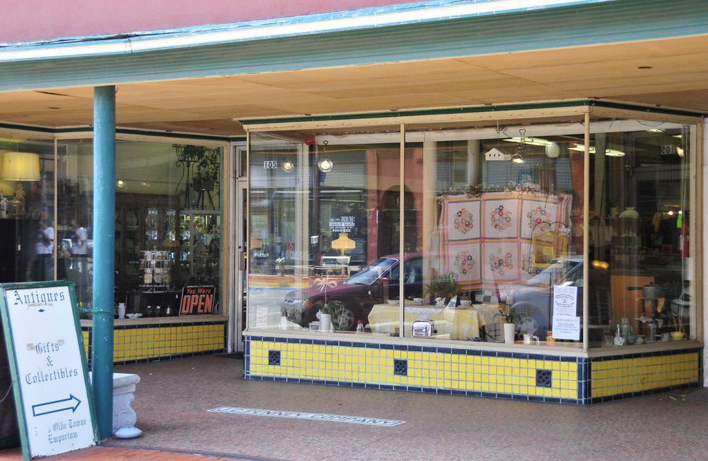 Guthrie Oklahoma Antique Shop and on the pavement, in … Flickr