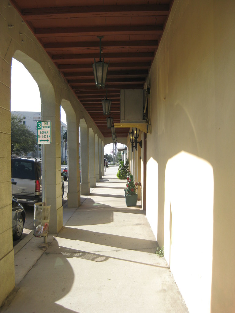 Pocahontas Apartments a photo on Flickriver