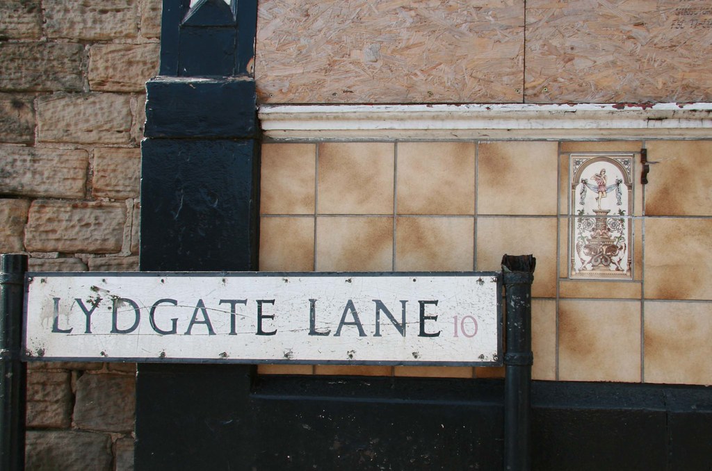 Lydgate Lane Pronounced Lijit not Lid Gate. andyh2o2 Flickr