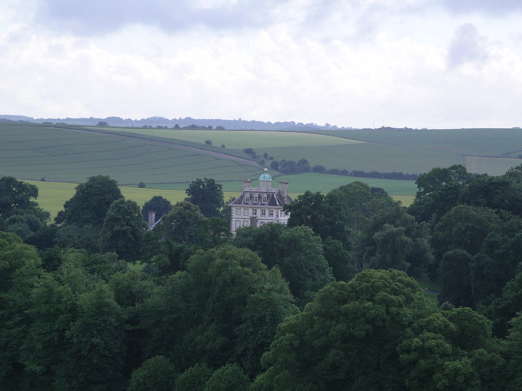 Ashdown House, Berkshire A view of Ashdown House from Weat… Flickr