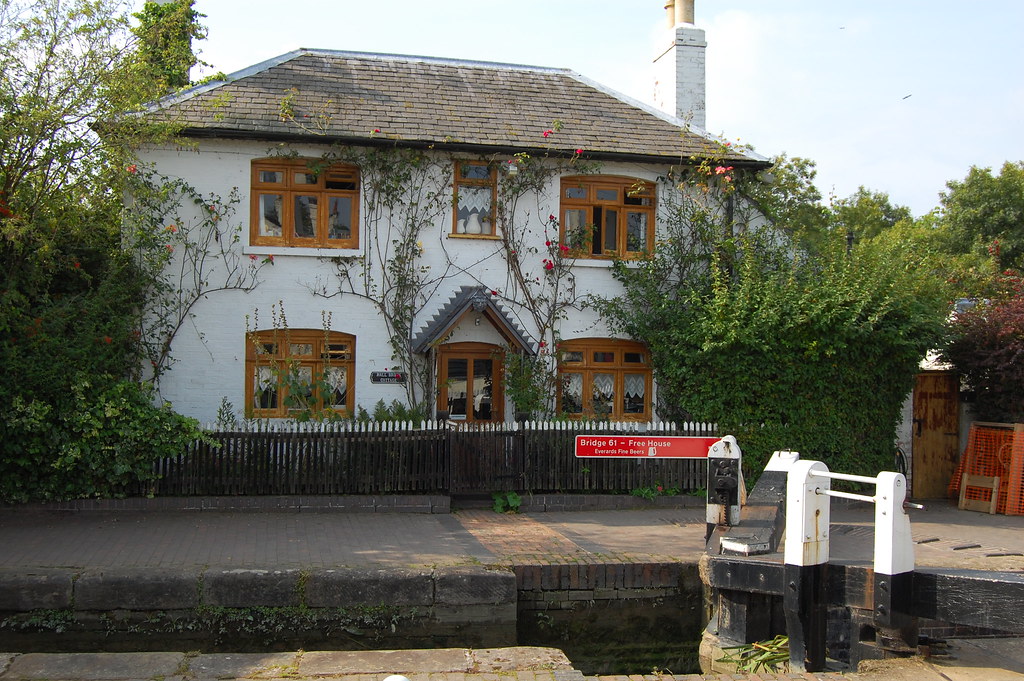 Lock Keepers Cottage Sunny Afternoon at Foxton Locks with … Flickr
