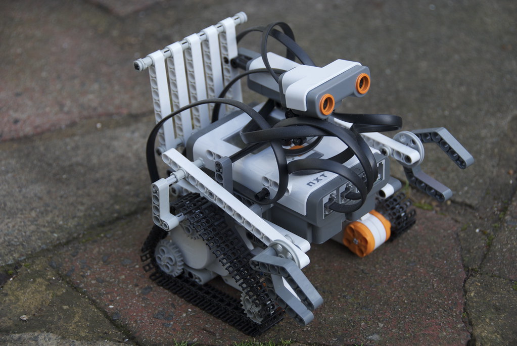 Target BotE Target BotE is an autonomous Lego Mindstorms… Flickr