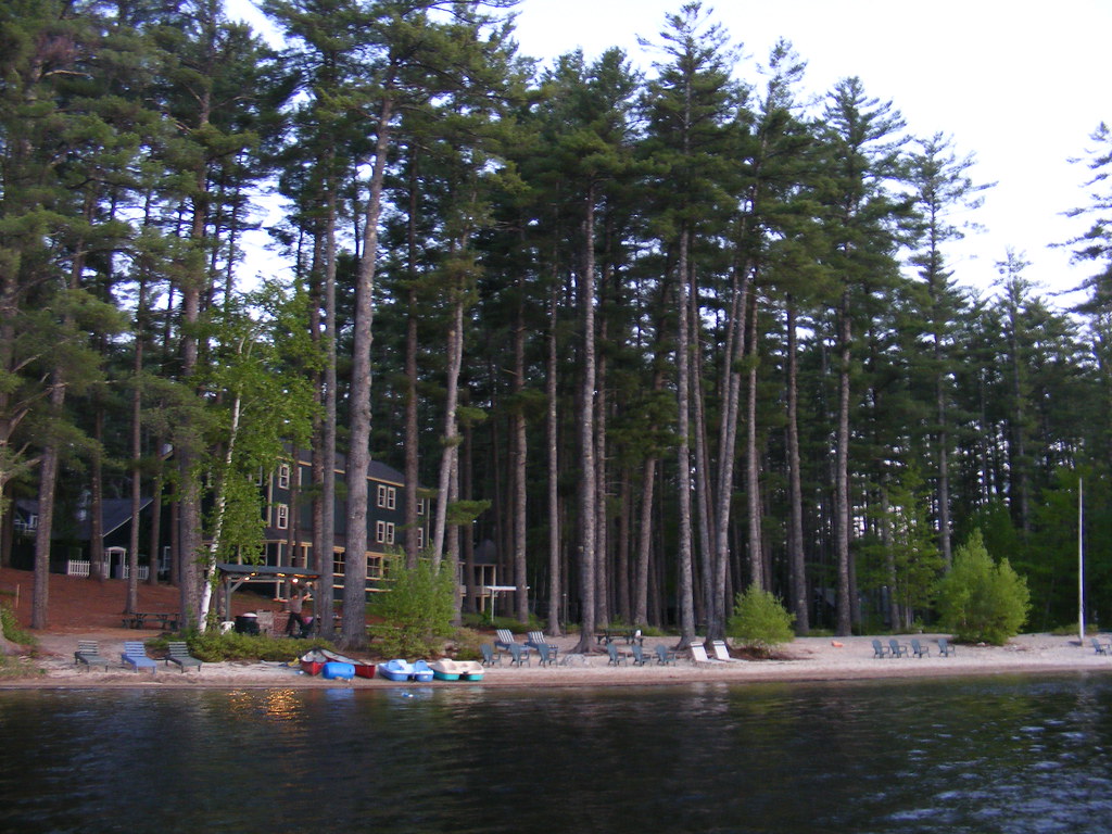 Pleasant Point Inn on Kezar Lake Center Lovell, ME pleasantpointinn