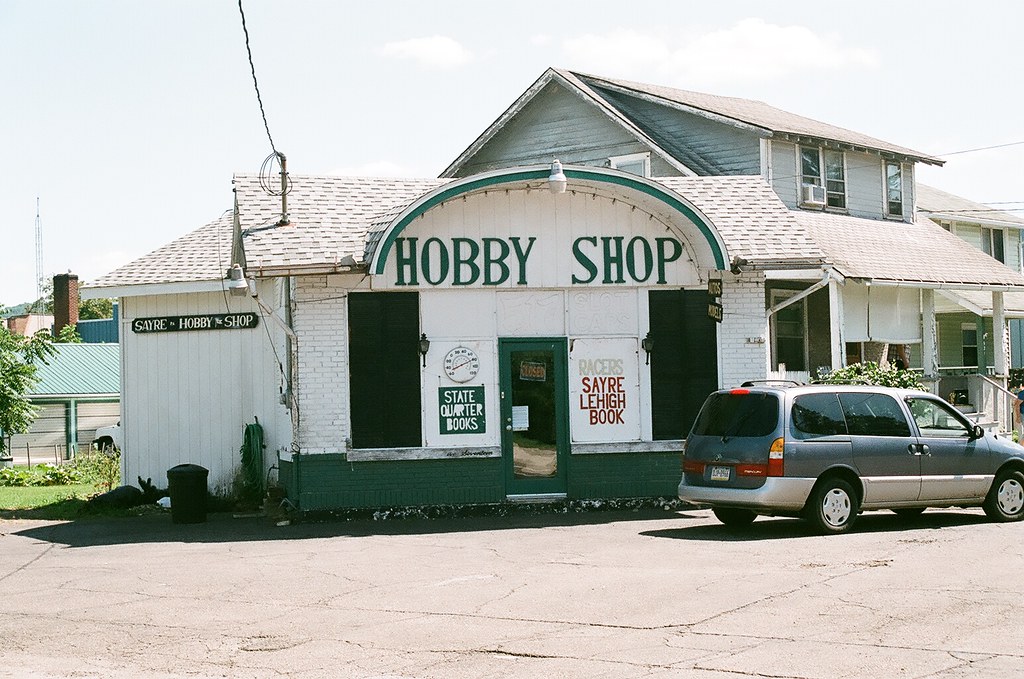 Former Quaker State gas station Sayre, PA 2008. drpep Flickr