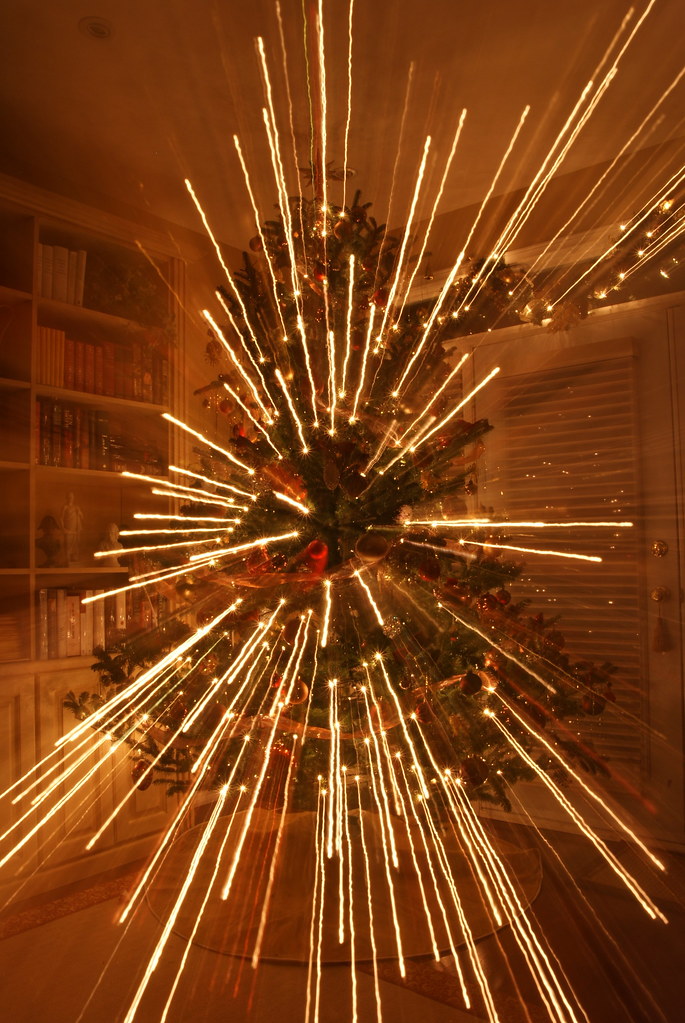 Zooming Christmas Tree b.m.a.n. Flickr