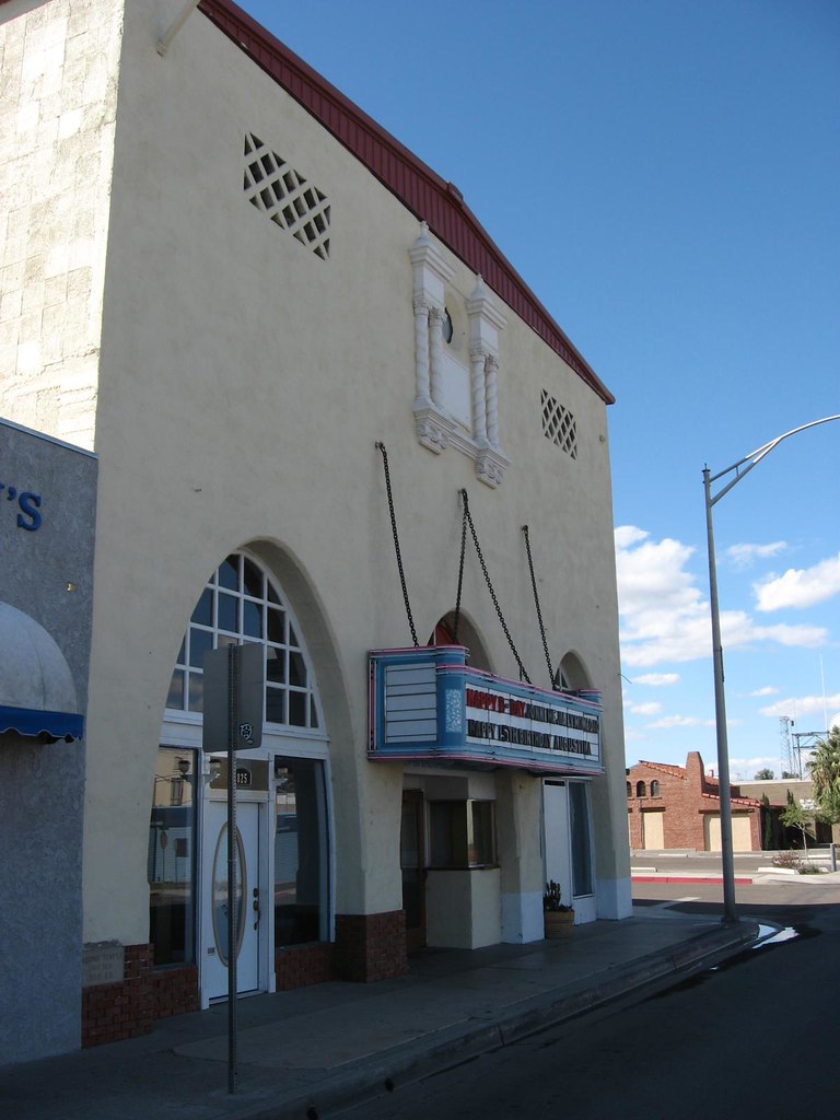 Needles, California Needles is a city located on the weste… Flickr