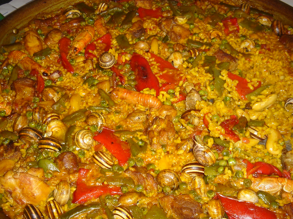 Paella valenciana con caracoles DAKOTABLUE Flickr