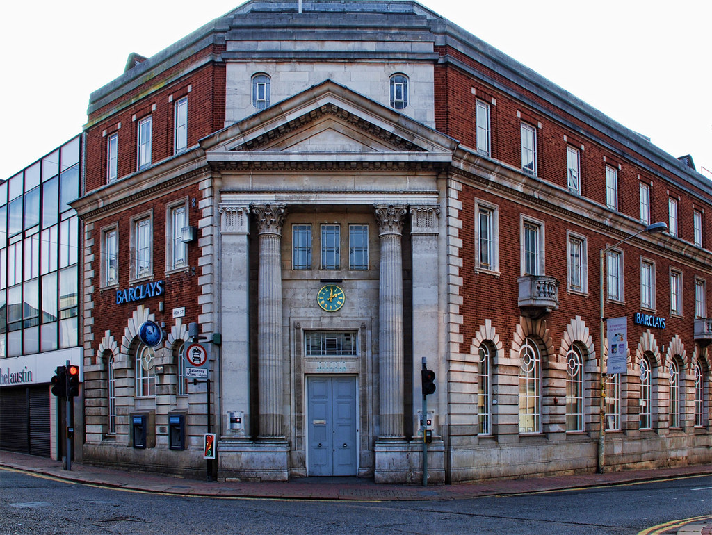 Barclays Bank HIgh Street, Dudley, on the corner of Union … Flickr