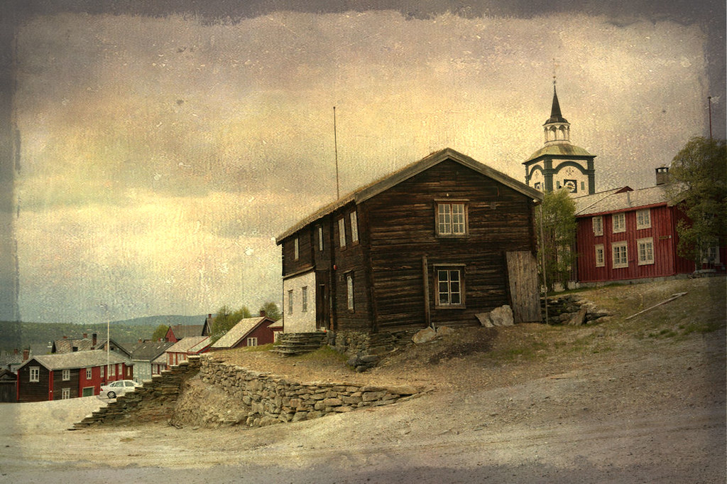 Norwegian mining town 4 Explore Jun 18, 2011 128 Røros, N… Flickr