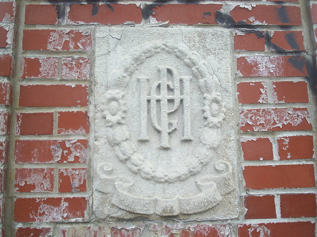 Hollis Park Gardens Terra Cotta Hollis Park Gardens (Queen… Flickr