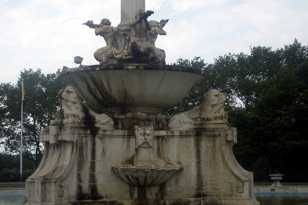 NJ Jersey City Lincoln Park Fountain The Fountain, at… Flickr