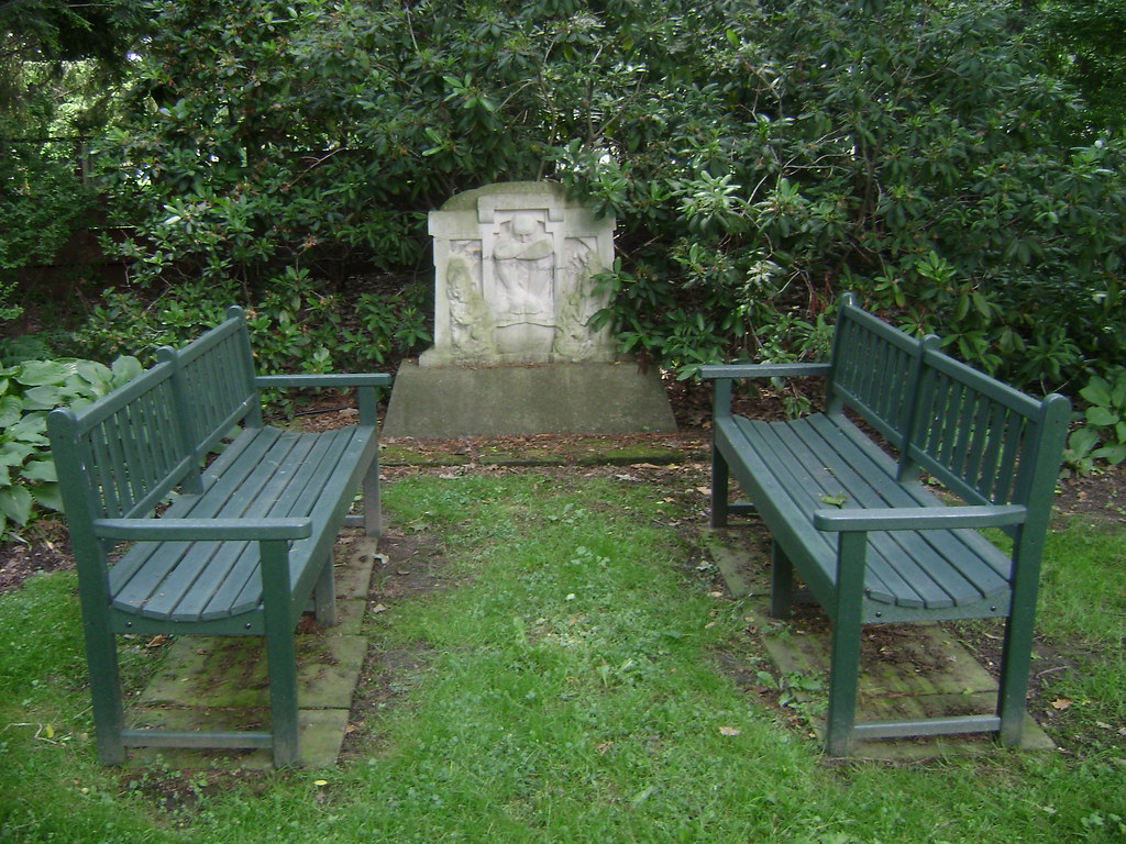 Hubbard Museum Garden 1 Laura Fitzgerald Flickr