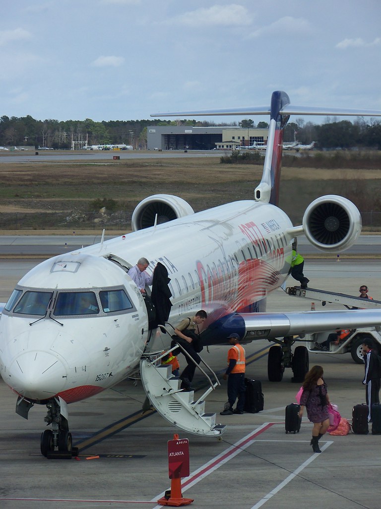 Delta Airlines at Charleston International Airport (Charle… Flickr