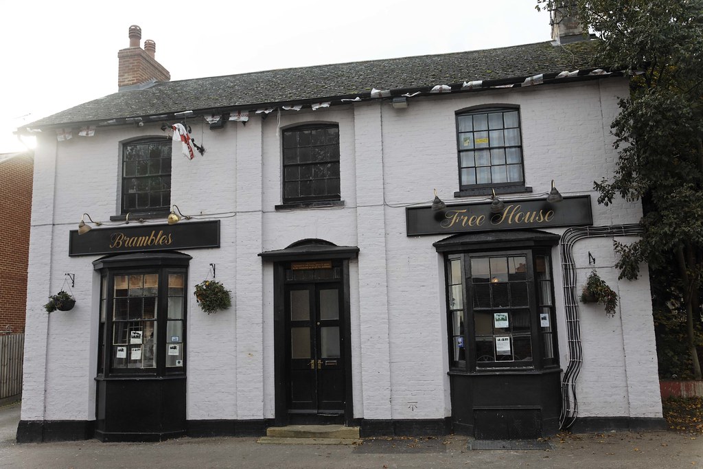 Buntingford, Brambles Dayoff171 Flickr