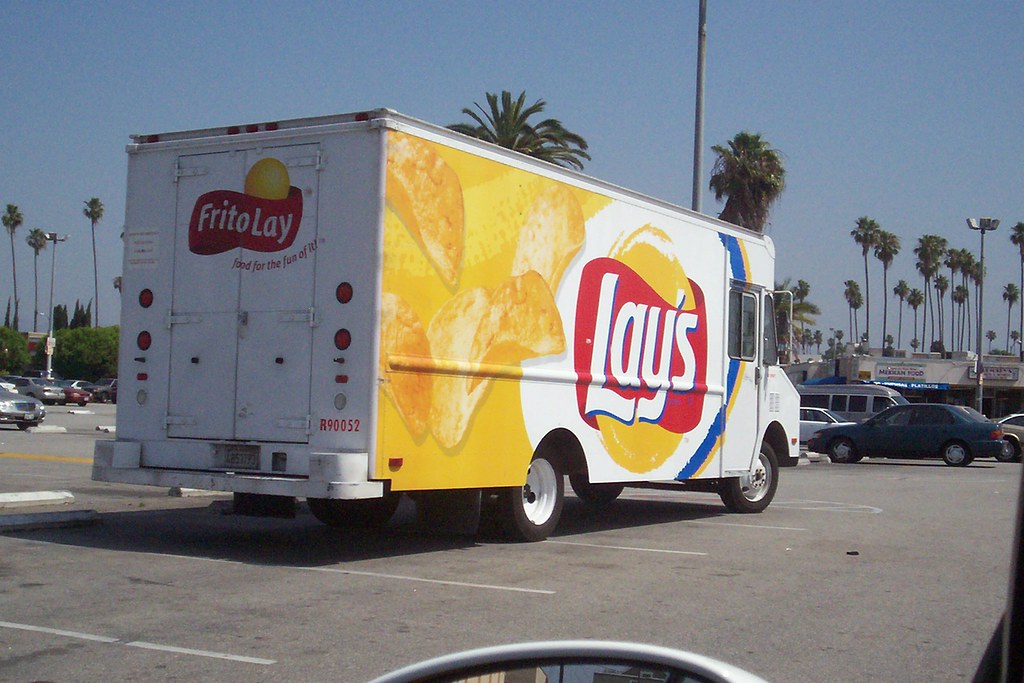LAYS POTOTO CHIPS TRUCK Photo taken on June 13,, 2008. Pho… Flickr