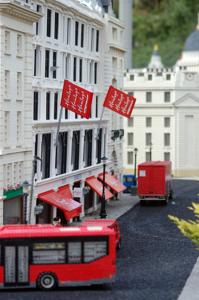 Legoland Windsor Hamleys Toy Shop Rob Young Flickr