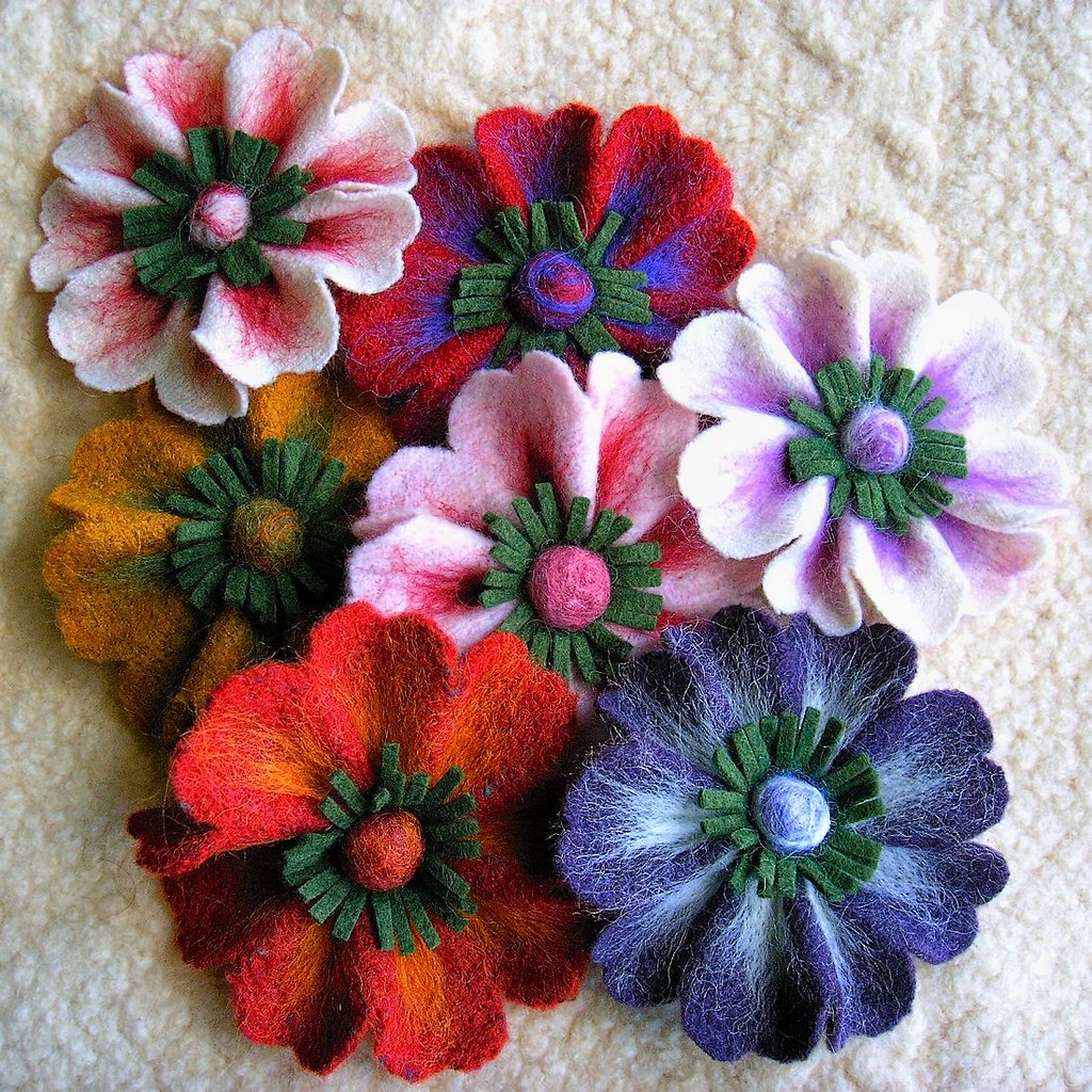 felted flower brooches a photo on Flickriver