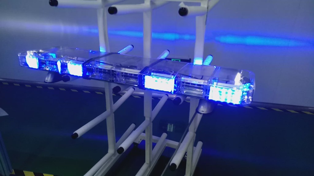 law enforcement emergency vehicle lighting,siren and warni… Flickr