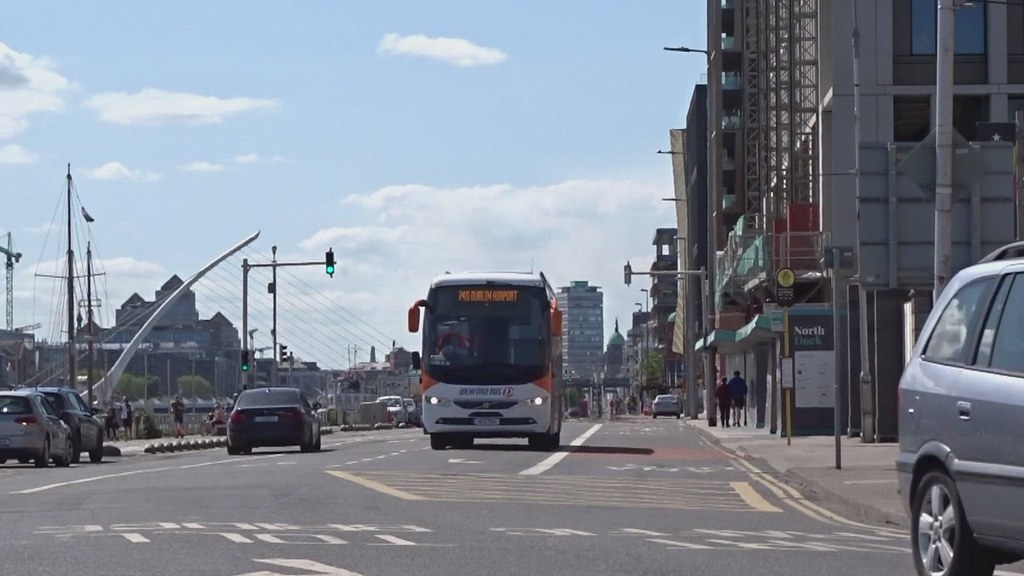 Volvo 9700 Wexford Bus IRL 181D7507 marqoos_pl Flickr