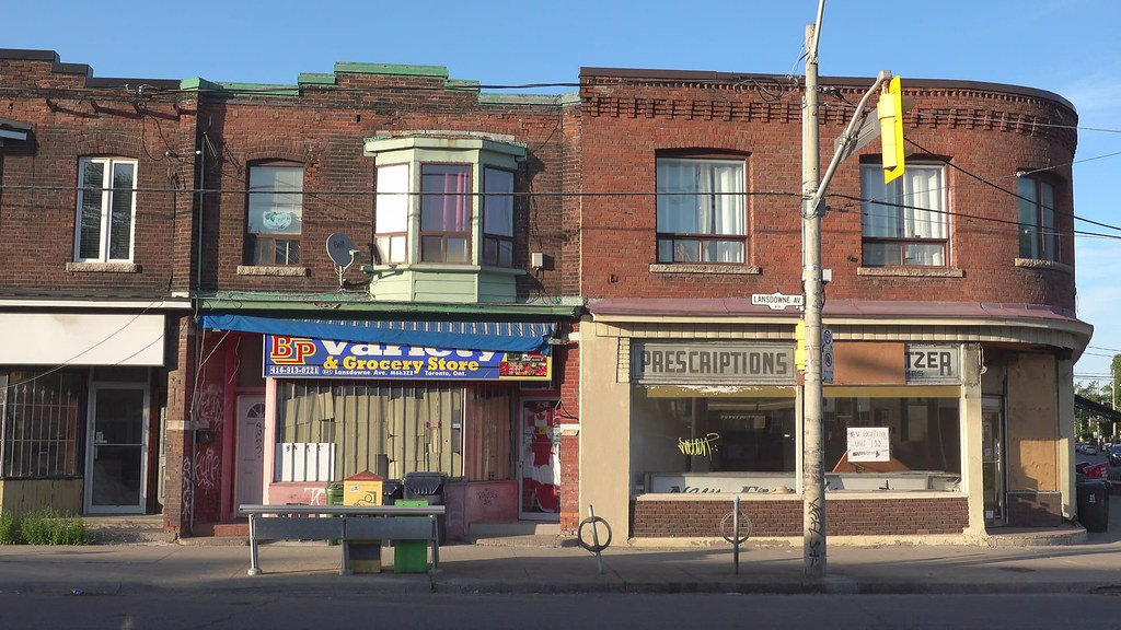 Wallace Avenue at Lansdowne Toronto ON, 8 Jun 2020 Flickr