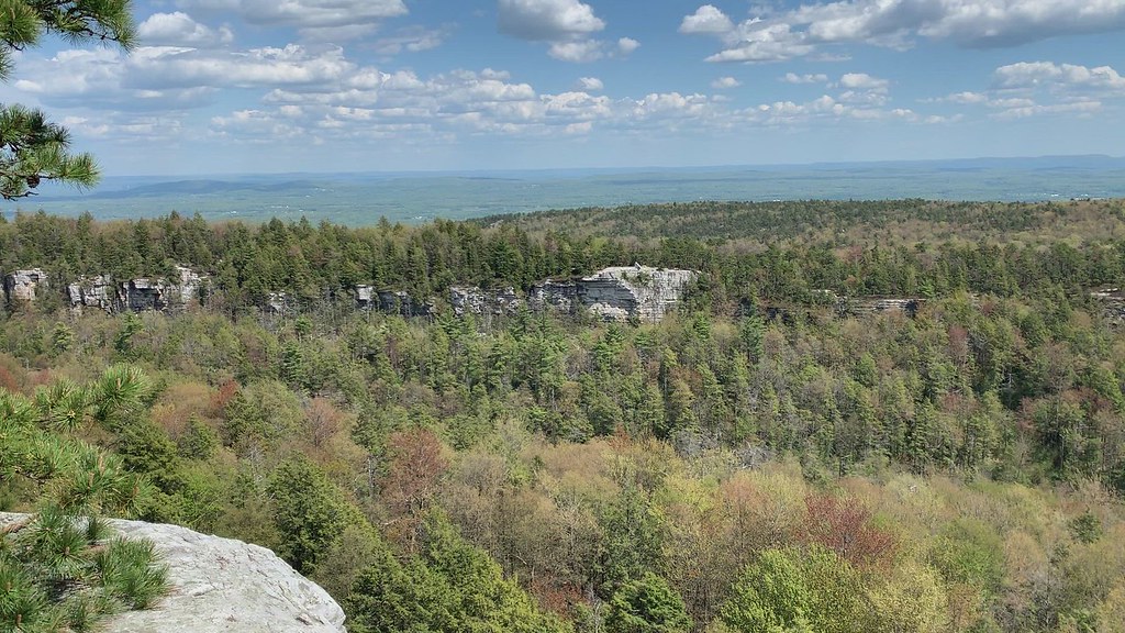 Scenic Panning Video This spot is Kempton Ledge in Lake Mi… Flickr