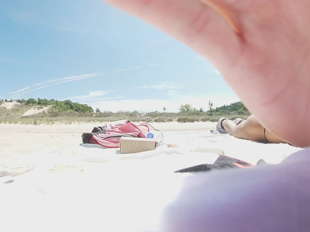 quick cfnm at beach thong | quick cfnm at beach,i saw her la… | Flickr