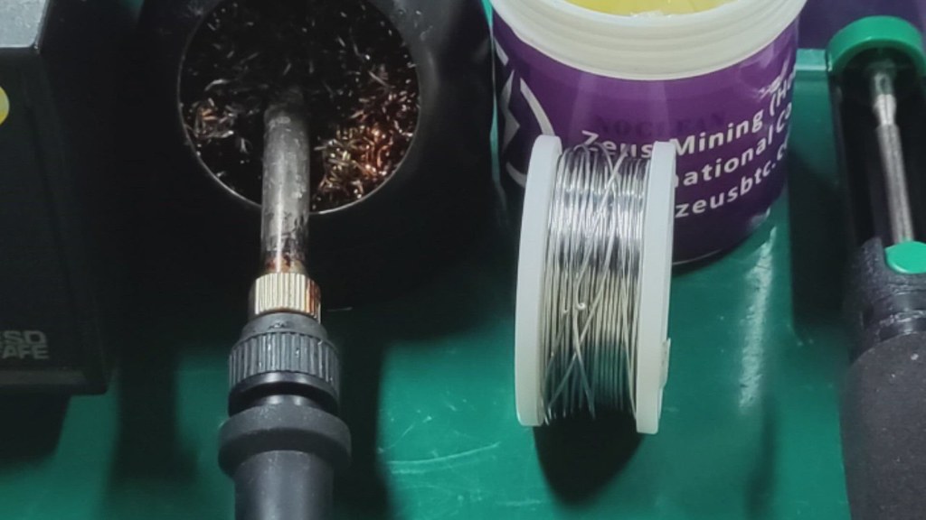 SolderHandson teaching How to solder thermistor on the… Flickr