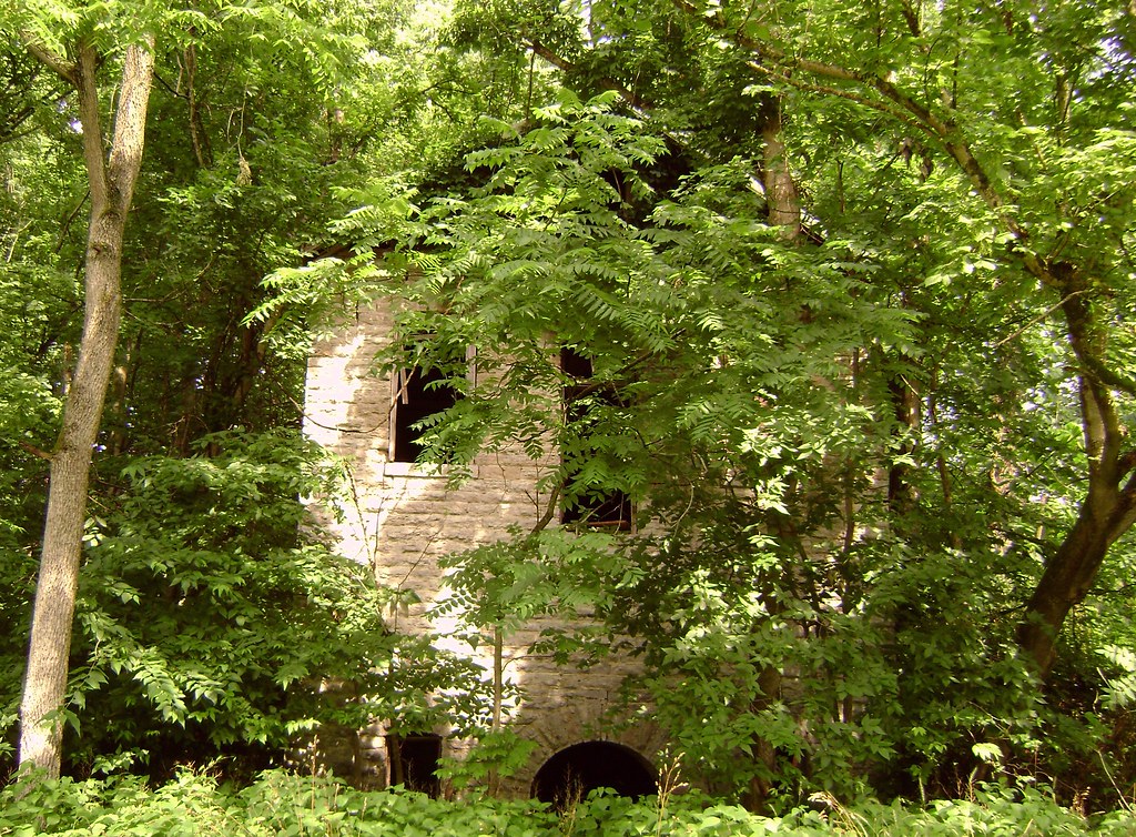 Morrow, Ohio One of the more interesting and historic aban… Flickr