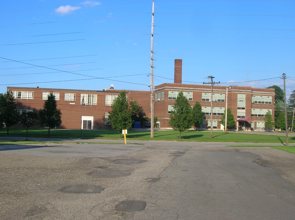 072408 West Junior High SchoolWarren, Ohio (18) Aaron Turner Flickr