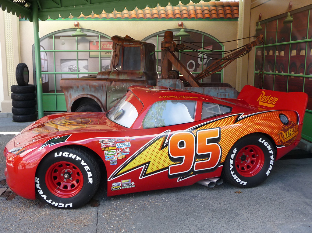 Lightning McQueen & Tow mater at Hollywood Studios Flickr