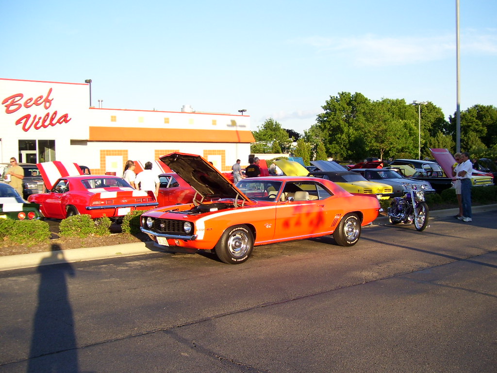 62108 s elgin car show & balloons 001 Flickr